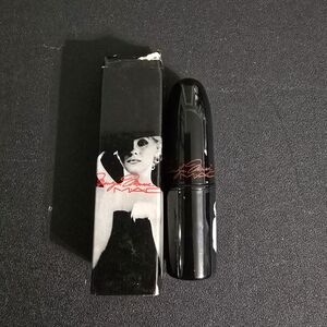 New Mac Cosmetics Marylin Manroe Lipstick Mac Red A06